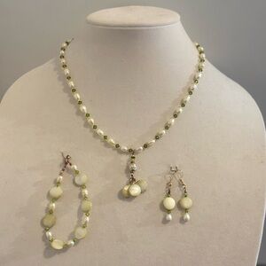Pearl and Crystal Necklace, Bracelet and Earring set